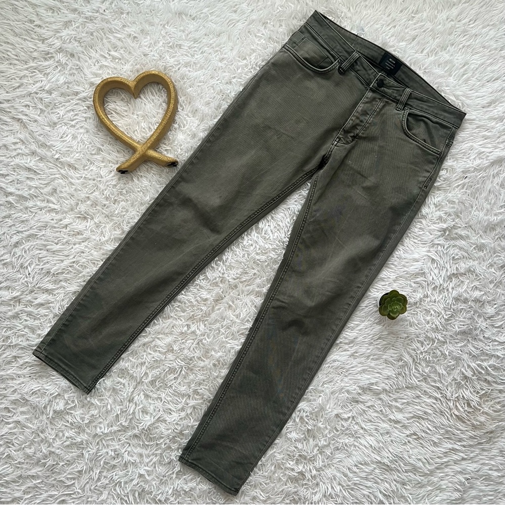 Neuw Men's Slim Jeans in Olive Green